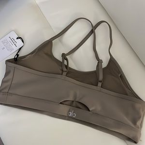 Alo Yoga Airlift Intrigue Bra